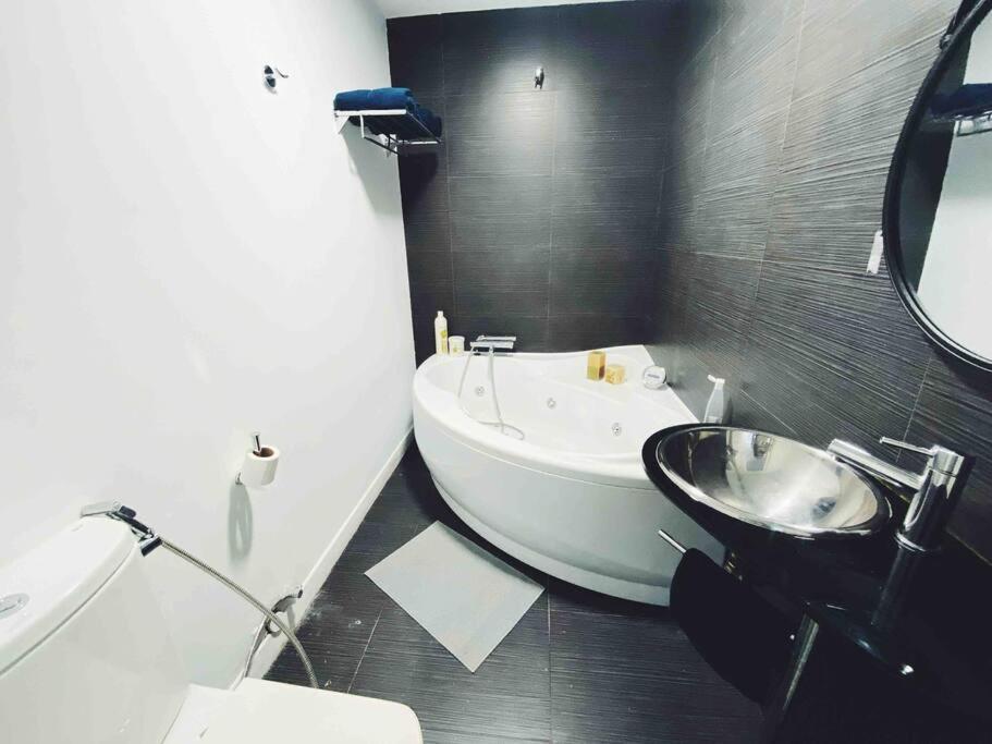Precioso Apartamento Con Banera Hidromasaje Lägenhet Sopelana Exteriör bild